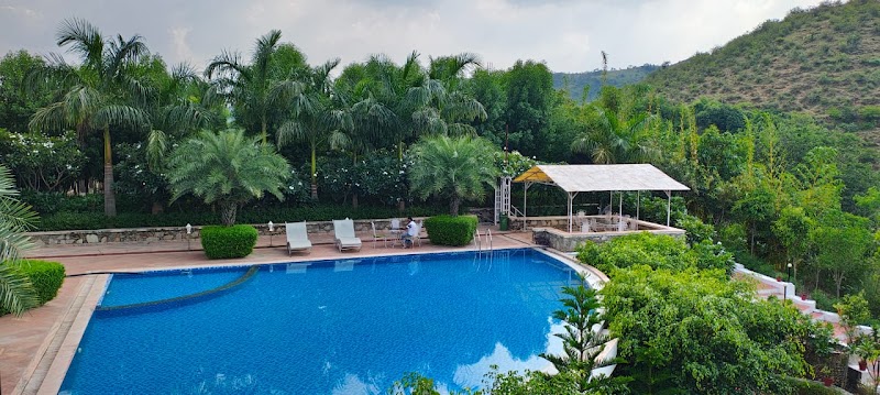 The HighGarden Resort