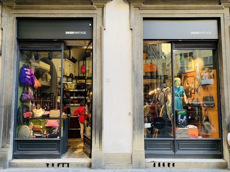 Desii Vintage - Desii Vintage, Via dei Conti, 17, 50123 Firenze FI, Italy