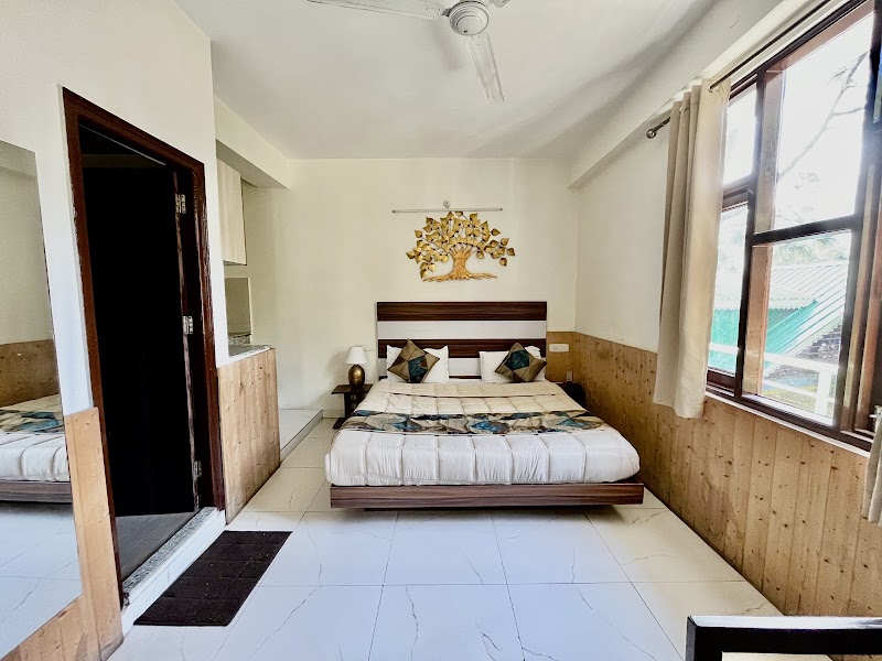 Hadley Inn (Hotel in Kasauli) - Hadley Inn (Hotel in Kasauli) Kasauli road, WX27+GX6, Rd, near Modern Dhabha, Kasauli, Dharampur, Himachal Pradesh 173201, India