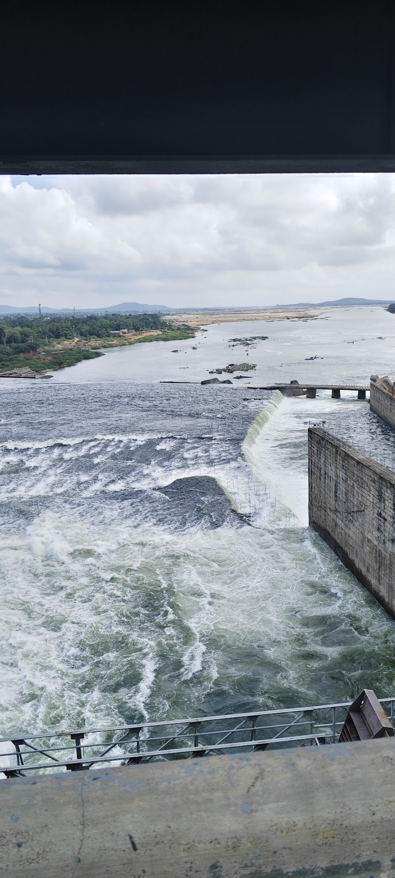 Somasila Dam - Somasila Dam, F8R3+5JG, Somasila Rd, Chapurallapalle, Andhra Pradesh 524300, India