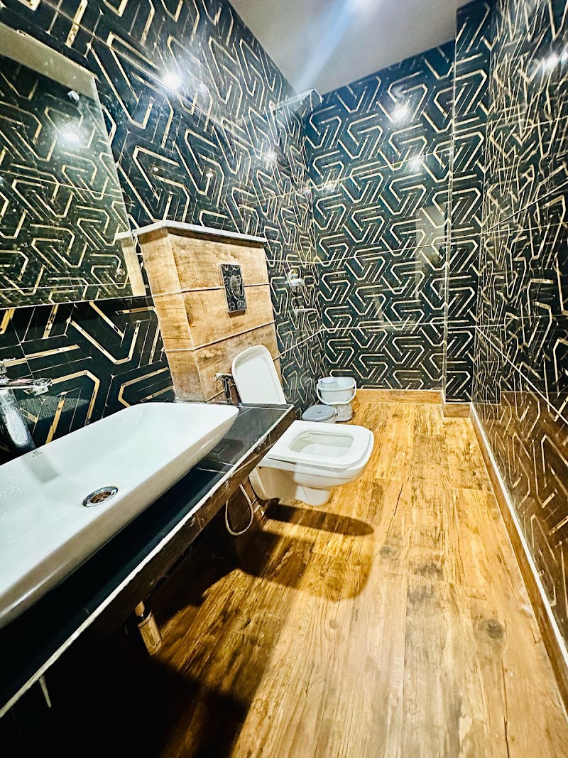 Hotel Red stone inn New Delhi - Hotel Red stone inn New Delhi 671, 6, Totti chowk, Bazar Sangatrashan, Main Bazar, Aram Bagh, Paharganj, New Delhi, Delhi 110055, India