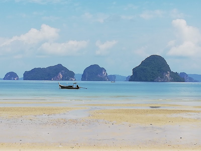 Tubkaek Beach