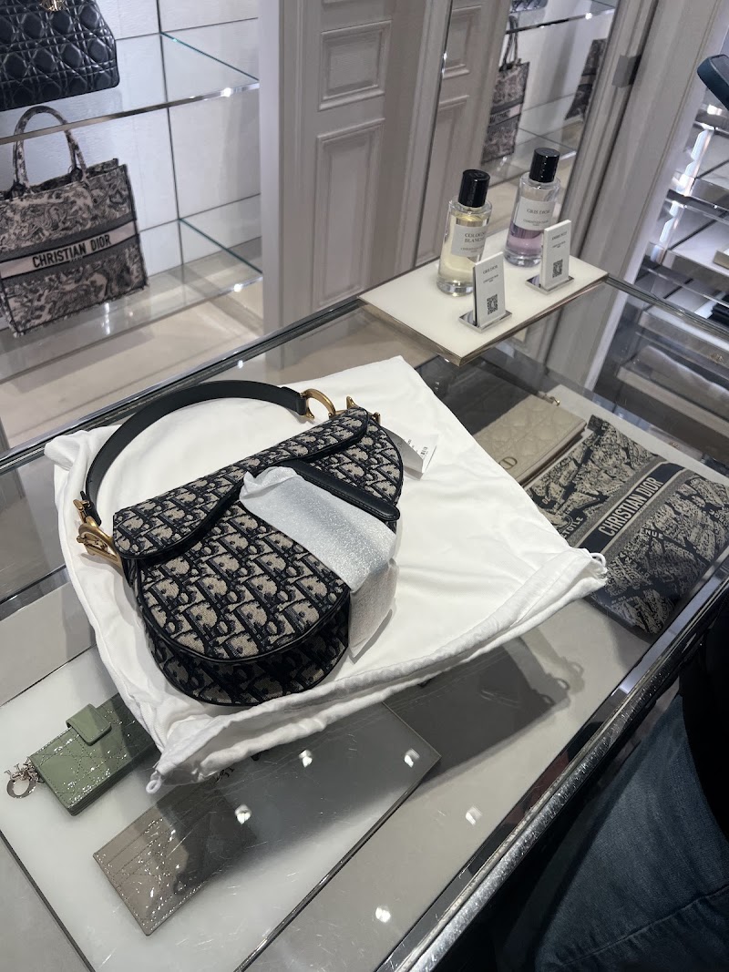 DIOR Frankfurt Goethestrasse - DIOR Frankfurt Goethestrasse, Goethestraße 13, 60313 Frankfurt am Main, Germany
