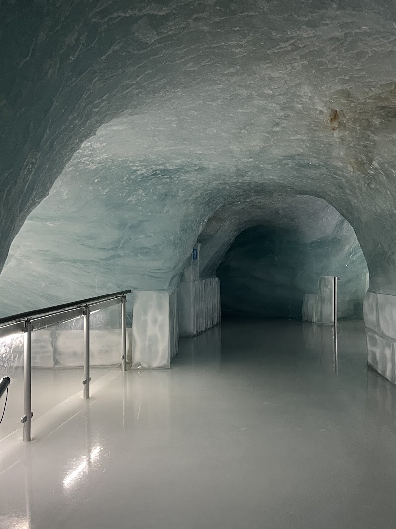 Jungfrau - Jungfrau, 3984 Fieschertal, Switzerland
