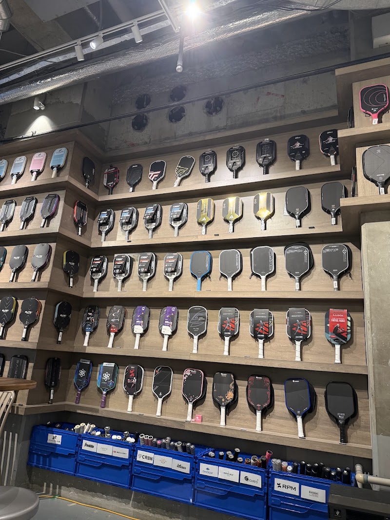 ピックルボールワン銀座新橋【東京都内初の都市型インドアピックルボール専用コート＆ショップ】/ PICKLEBALL ONE GINZA SHIMBASHI - ピックルボールワン銀座新橋【東京都内初の都市型インドアピックルボール専用コート＆ショップ】/ PICKLEBALL ONE GINZA SHIMBASHI, Japan, 〒100-0011 Tokyo, Chiyoda City, Uchisaiwaichō, 1-chōme−5−２ 平和ビル B1