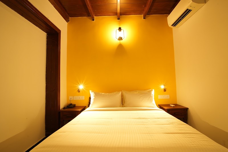 THE SUNSET BAY - THE SUNSET BAY, 1, 332, Rose St, Fort Nagar, FORT, Kochi, Keralam 682001, India
