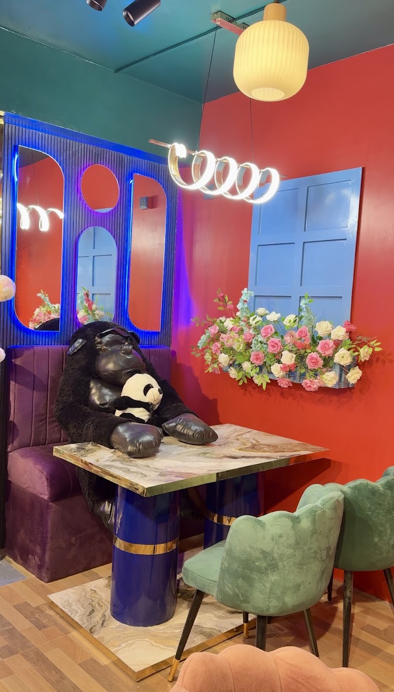The Velvet Cafe & restaurant - The Velvet Cafe & restaurant R. B. S. S. Sahay Raod, Bhikhanpur, Bhagalpur, Bihar 812001, India