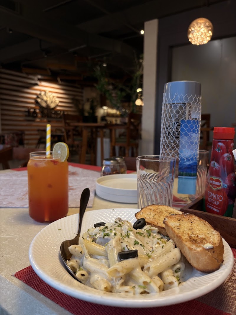 La Moda Cafe & Restaurant - La Moda Cafe & Restaurant SCO - 44, 2nd Floor, D- Block Ranjit Avenue, 97, Gumtala Sub Urban, D - Block, Acre Scheme, Amritsar, Punjab 143001, India
