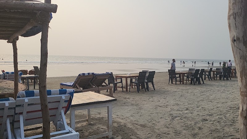 Lucky Star Beach Shack - Lucky Star Beach Shack JPQC+P2Q, Gawde Wada, Morjim Beach, Ashvem, Morjim, Goa 403512, India