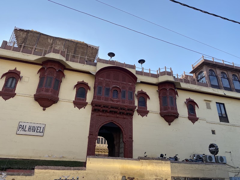 Pal Haveli - Pal Haveli, opp. gulab sagar, near Clock Tower, Pal Haveli, Ghantaghar, Gulab Sagar, Jodhpur, Rajasthan 342001, India