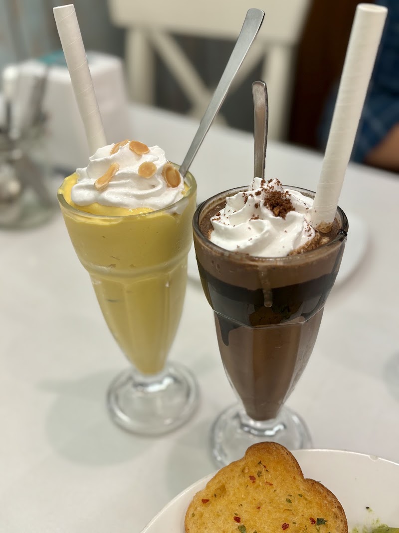 Truffles St. Marks - Truffles St. Marks XJC2+M9M, 22, St Mark's Rd, Shanthala Nagar, Ashok Nagar, Bengaluru, Karnataka 560001, India