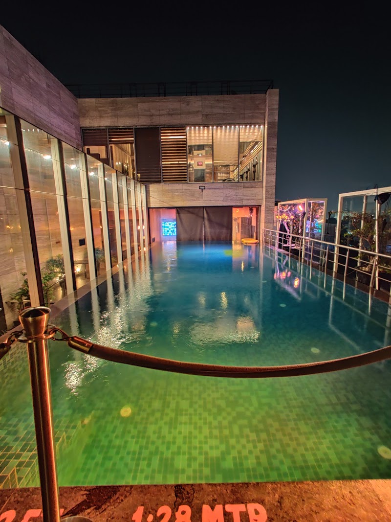 Radisson Hotel Lucknow City Center - Radisson Hotel Lucknow City Center 24, Cantonment Rd, Kaiserbagh Officer's Colony, Kaiser Bagh, Lucknow, Uttar Pradesh 226001, India