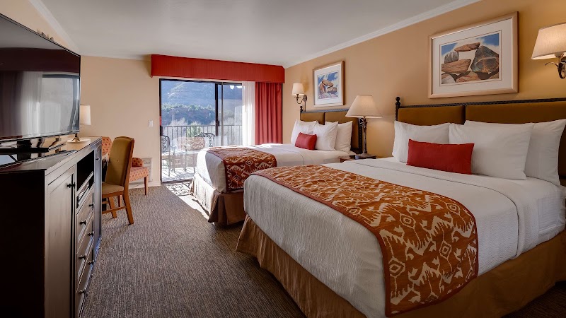 Best Western Plus Arroyo Roble Hotel & Creekside Villas - Best Western Plus Arroyo Roble Hotel & Creekside Villas, 400 N State Rte 89A, Sedona, AZ 86336, USA