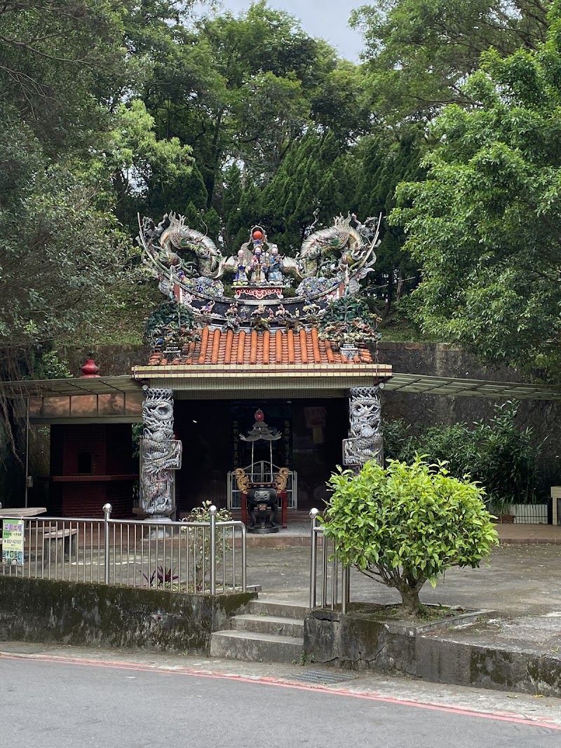 Neihu Bixia Temple - Neihu Bixia Temple No. 29號, Bishan Rd, Bishan Village, Neihu District, Taipei City, Taiwan 114