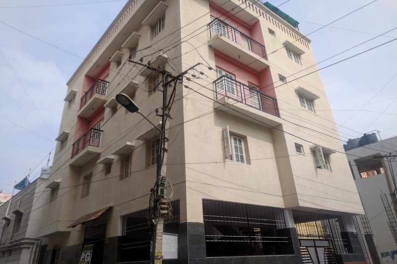 OAK TREE HOMES PG & SERVICE APARTMENT FOR LADIES