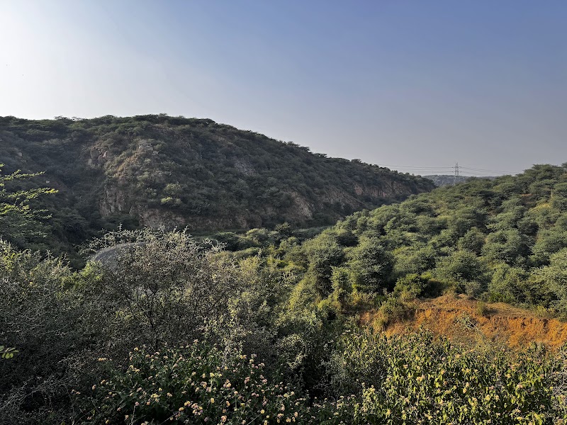 Aravali Hills in Gurgaon - Aravali Hills in Gurgaon Aravali Hills in Gurgaon Residential Projects- Office no. 18 plot a-5 Vipul Agora, Mehrauli-Gurgaon Rd, Gurugram, Haryana 122101, India