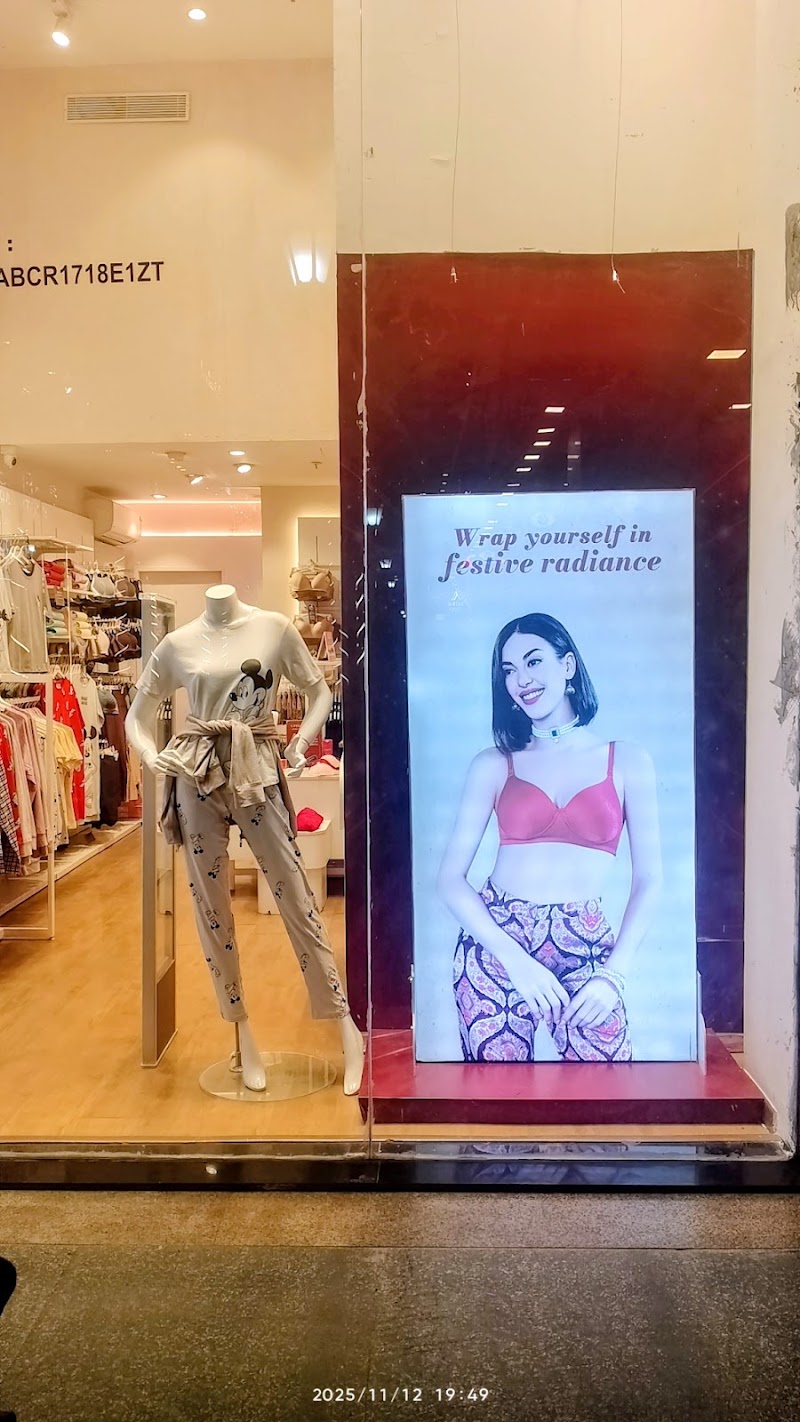 Zivame - Good Earth City Centre Mall, Gurugram - Zivame - Good Earth City Centre Mall, Gurugram No. 69, GF, Good Earth City Center, Pocket H, Nirvana, Sector 50, Gurugram, Haryana 122018, India