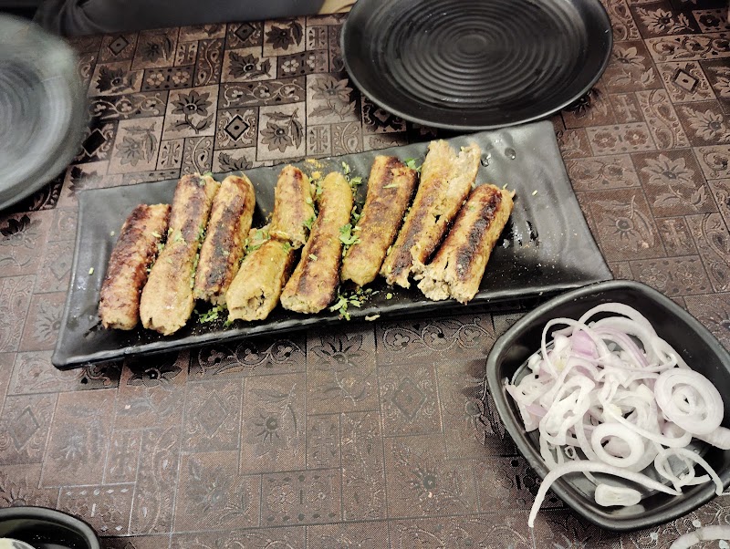 Sameer Qureshi's Kabab Corner ️ - Sameer Qureshi's Kabab Corner ️, CB-70-71, Shopping Mall, Arjun Marg, Block E, DLF Phase 1, Sector 26A, Gurugram, Haryana 122002, India