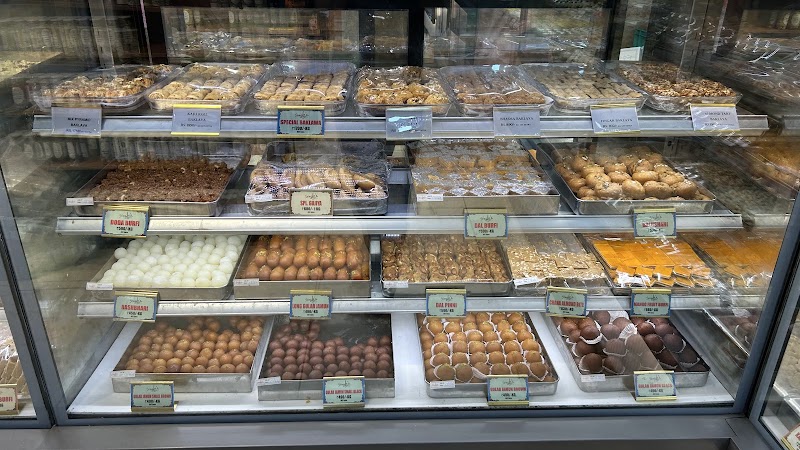 Singla's Sweets Bakery & Restaurant - Dwarka - Singla's Sweets Bakery & Restaurant - Dwarka Plot No.232, near Metro Station Dwarka Sector 9, Dwarka Sector 9, Dwarka, New Delhi, Delhi, 110075, India