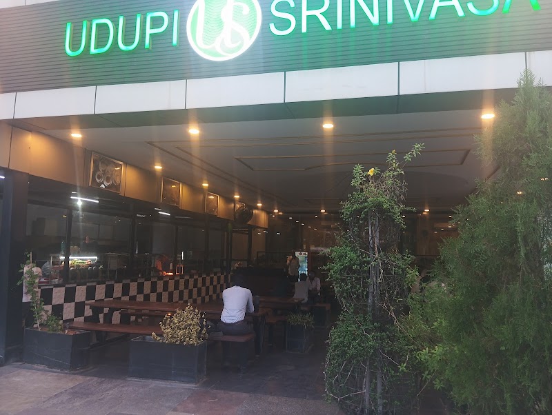 Udupi srinivasa restaurant - Udupi srinivasa restaurant MC2F+959, Srinivasa Nagar, Ramchandra Nagar, Tirupati, Andhra Pradesh 517507, India
