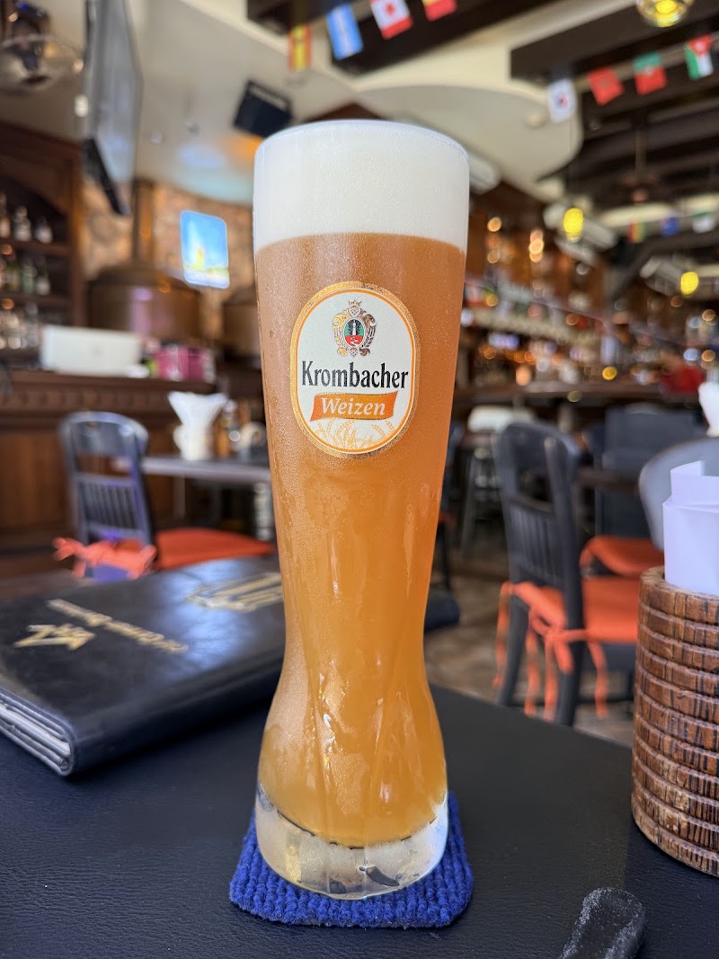 Old German Beerhouse on 11 - Old German Beerhouse on 11 11, GF Eleven hotel, ซ. สุขุมวิท 11 Kloengtoei Nuea, เขตวัฒนา กรุงเทพมหานคร 10110, Thailand
