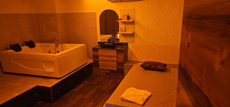 Spa Next (Spa In Panaji) - Spa Next (Spa In Panaji) Shop No. S14, Ground Floor, Gera Imperium Star, opposite Ginger Hotel, Patto Centre, Panaji, Goa 403001, India