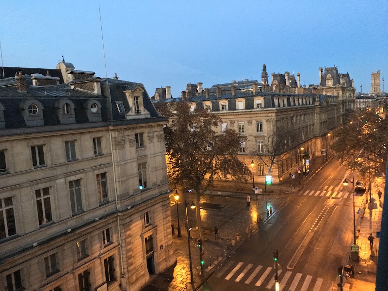 Hotel France Louvre - Hotel France Louvre 40 Rue de Rivoli, 75004 Paris, France