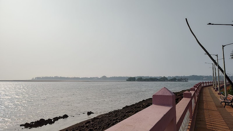 Uddo Beach - Uddo Beach, Unnamed Road, 403517, JQC2+2F, Kudal, Siolim, Gude, Goa 403517, India