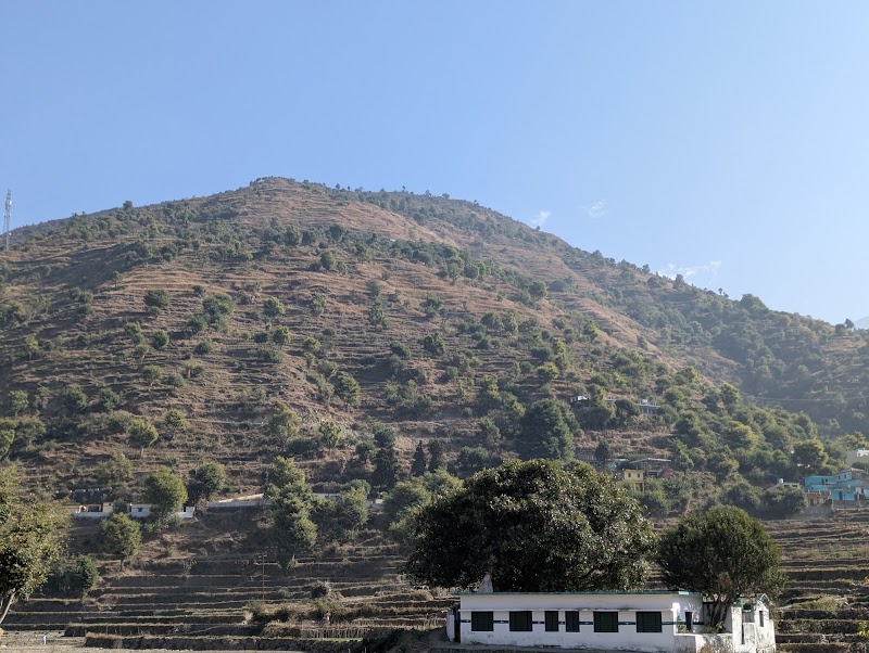 Pantwari Nagtibba trek Start - Pantwari Nagtibba trek Start H3MP+GWM, Pantwari, Uttarakhand 249186, India