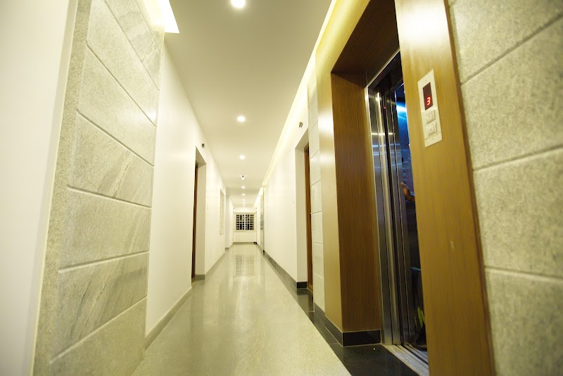 The Summit Luxury Service Apartments - The Summit Luxury Service Apartments, 2, 3, Cathedral Garden Rd, near to BRS Hospital, opposite to Rama Marriage Hall, Tirumurthy Nagar, Nungambakkam, Chennai, Tamil Nadu 600034, India