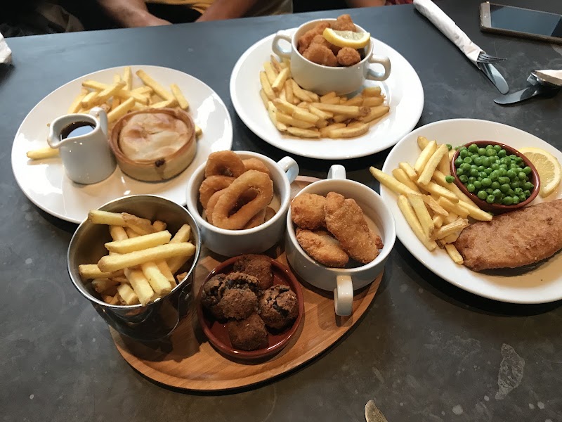The Black Cat - The Black Cat, 168 Rose St, Edinburgh EH2 4BA, UK