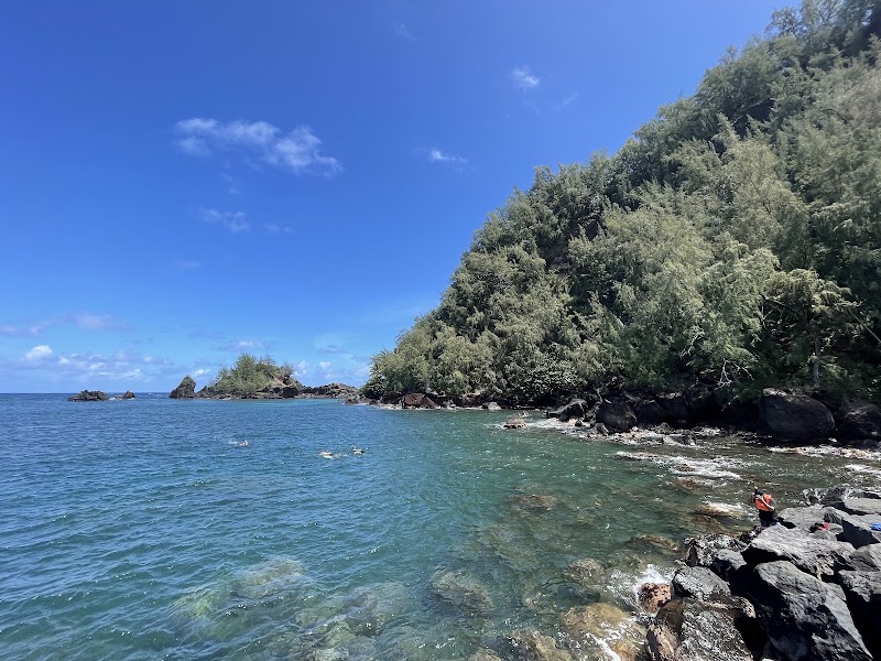 Hāna Bay Beach Park - Hāna Bay Beach Park 150 Keawa Pl, Hana, HI 96713, USA