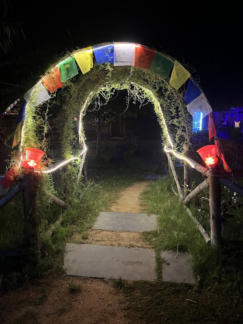 Island Vibes Hampi - Island Vibes Hampi Wine Shop Rd, Sanapur, Karnataka 583234, India
