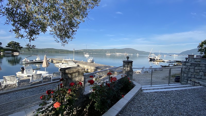 Tivat Beach Apartments - Tivat Beach Apartments, 15/1 Brijeg Gverovića, Tivat 85320, Montenegro