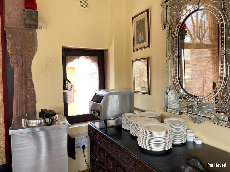 Pal Haveli - Pal Haveli, opp. gulab sagar, near Clock Tower, Pal Haveli, Ghantaghar, Gulab Sagar, Jodhpur, Rajasthan 342001, India