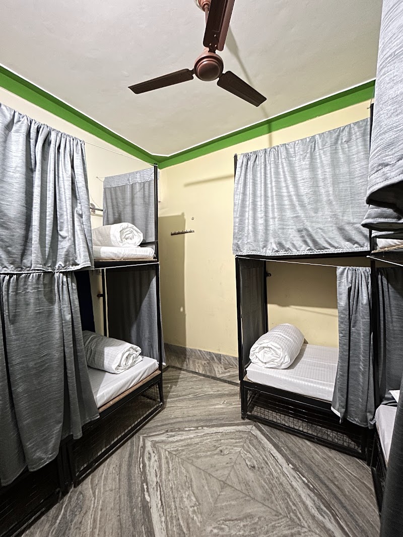 Tiny Spot Hostel Rishikesh - Tiny Spot Hostel Rishikesh, Tiny Spot Hostel, Laxman Jhula Rd, Lower, Tapovan, Rishikesh, Jonk, Uttarakhand 249192, India