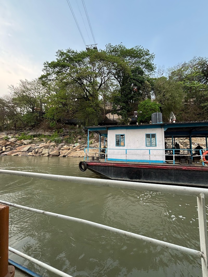 Uzan Bazar Govt. Ferry Ghat (Umananda Ghat Govt.) - Uzan Bazar Govt. Ferry Ghat (Umananda Ghat Govt.), MG Rd, Fancy Bazaar, Guwahati, Assam 781001, India
