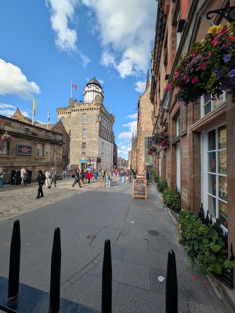 354 Castlehill - 354 Castlehill, Edinburgh EH1 2NE, UK