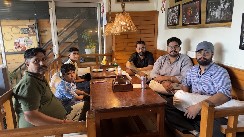 Moonlight Cafe - Moonlight Cafe Old, main street, Dharamkot, Dharamshala, Himachal Pradesh 176216, India