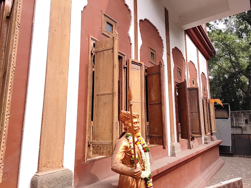 Lal Mahal - Lal Mahal Chhatrapati Shivaji Maharaj Rd, Durvankur Society, Kasba Peth, Pune, Maharashtra 411011, India