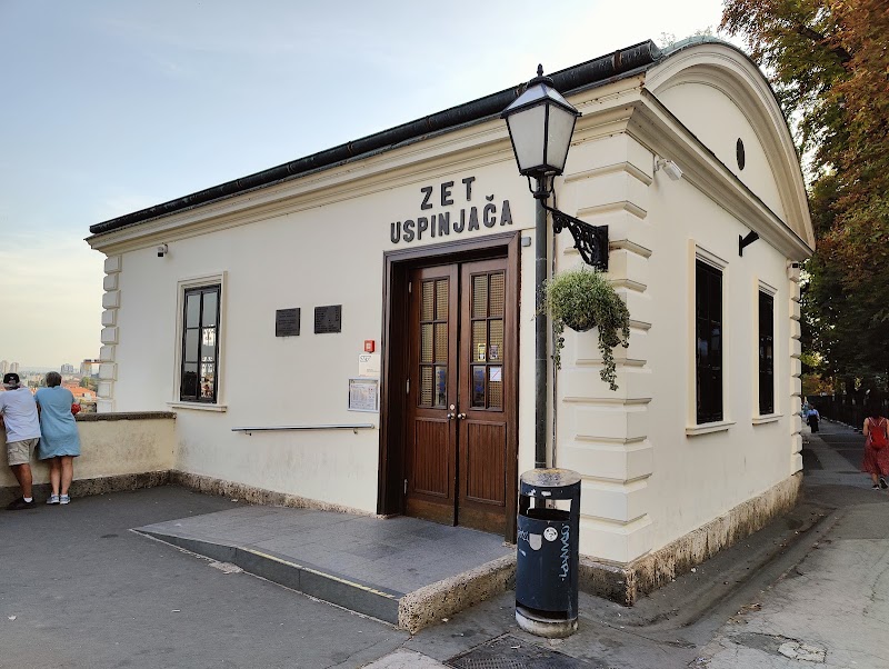 Funicular - Downtown - Funicular - Downtown Ul. Josipa Eugena Tomića 7A, 10000, Zagreb, Croatia