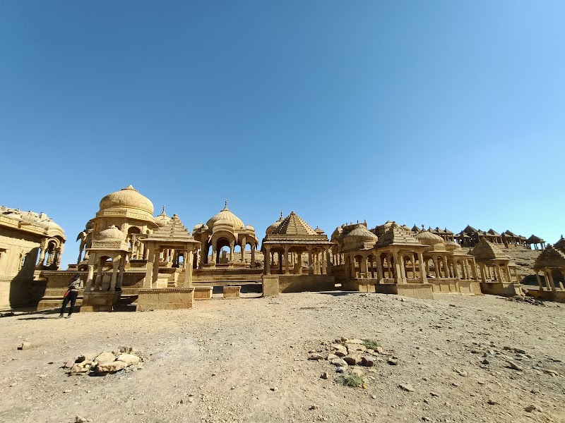 Ambavgarh Retreat - Ambavgarh Retreat 46 Near Fateh Sagar Lake, HMRH+2QV, Ambamata, Udaipur, Rajasthan 313004, India
