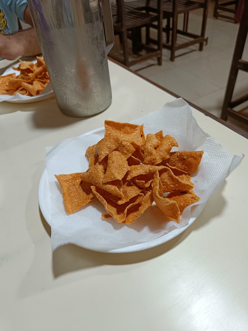 Durvankar Restaurant Pure Veg - Durvankar Restaurant Pure Veg 47XC+22P, Arrey Warrey Rd, Ganpatipule, Maharashtra 415615, India