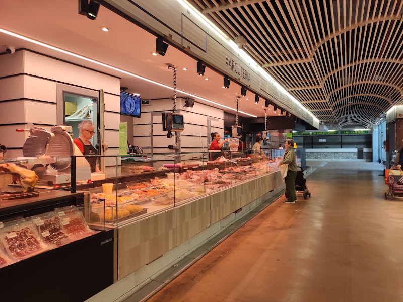 Mercat de la Sagrada Família - Mercat de la Sagrada Família C/ de Padilla, 255, Eixample, 08013 Barcelona, Spain