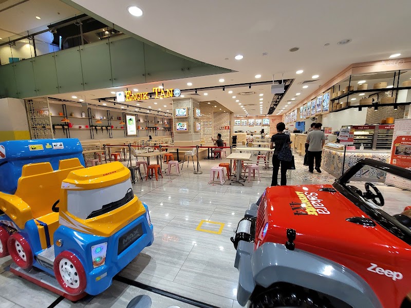 Marina Square - Marina Square 6 Raffles Blvd, Singapore 039594