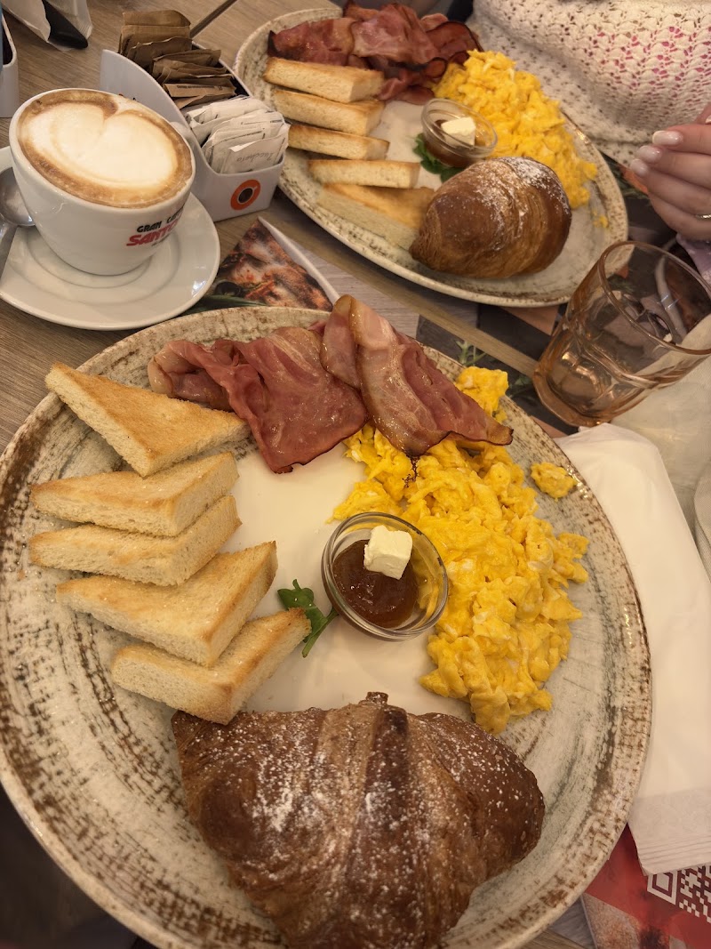 Caffè Delle Commari - Caffè Delle Commari Via Santamaura, 22, 00192 Roma RM, Italy