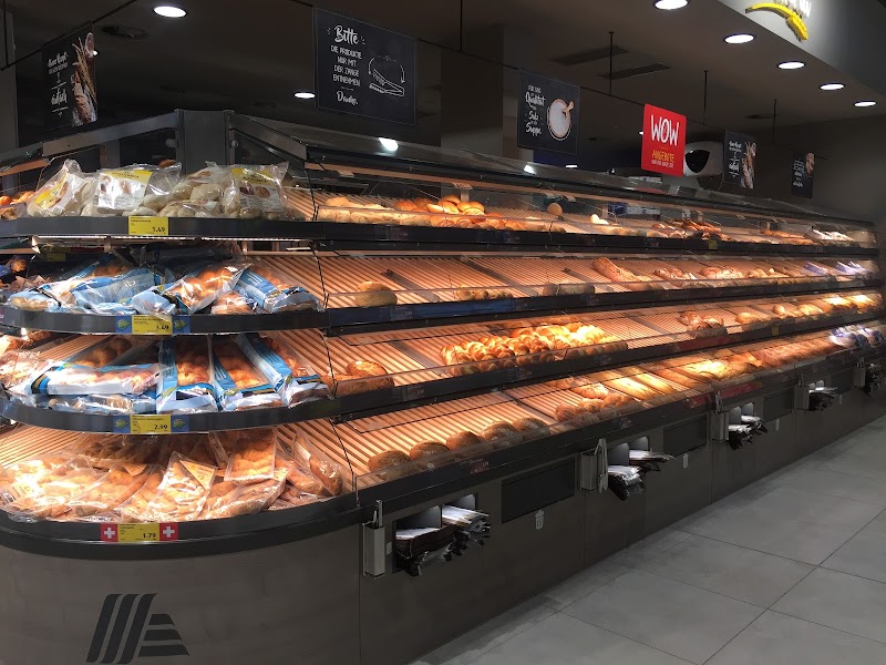 ALDI SUISSE - ALDI SUISSE Churerstrasse 12, 9470 Buchs, Switzerland