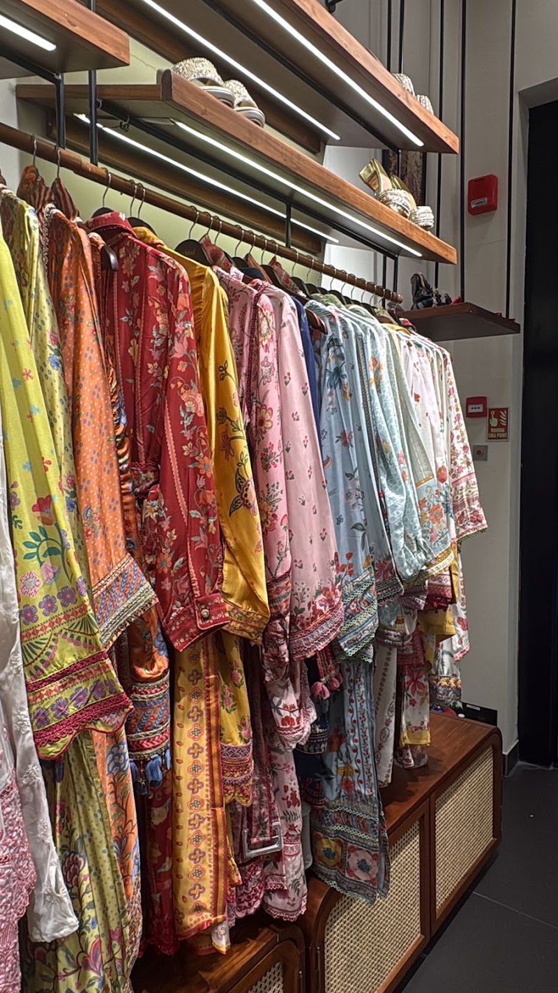 Mulmul- DLF Promanade Mall - Mulmul- DLF Promanade Mall Shop No. 263A First Floor, DLF Promenade Mall, Vasant Kunj II, Vasant Kunj, New Delhi, Delhi 110070, India