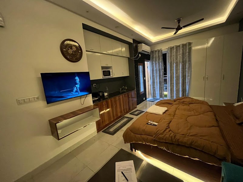 Bell Rooms Luxury Studio - Bell Rooms Luxury Studio 5th floor,511, Supertech North Eye, Mehboob Nagar, Jogabai Extension, sector 74, Okhla, Noida, New Delhi, Uttar Pradesh 201301, India