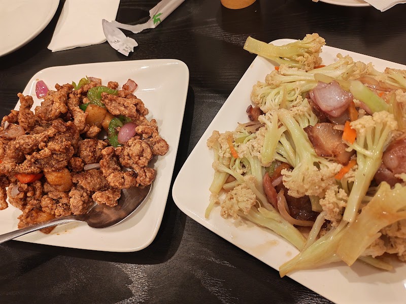 Yee's Cantonese Kitchen（阿二美食） - Yee's Cantonese Kitchen（阿二美食）, 220 W 31st St, Chicago, IL 60616, USA